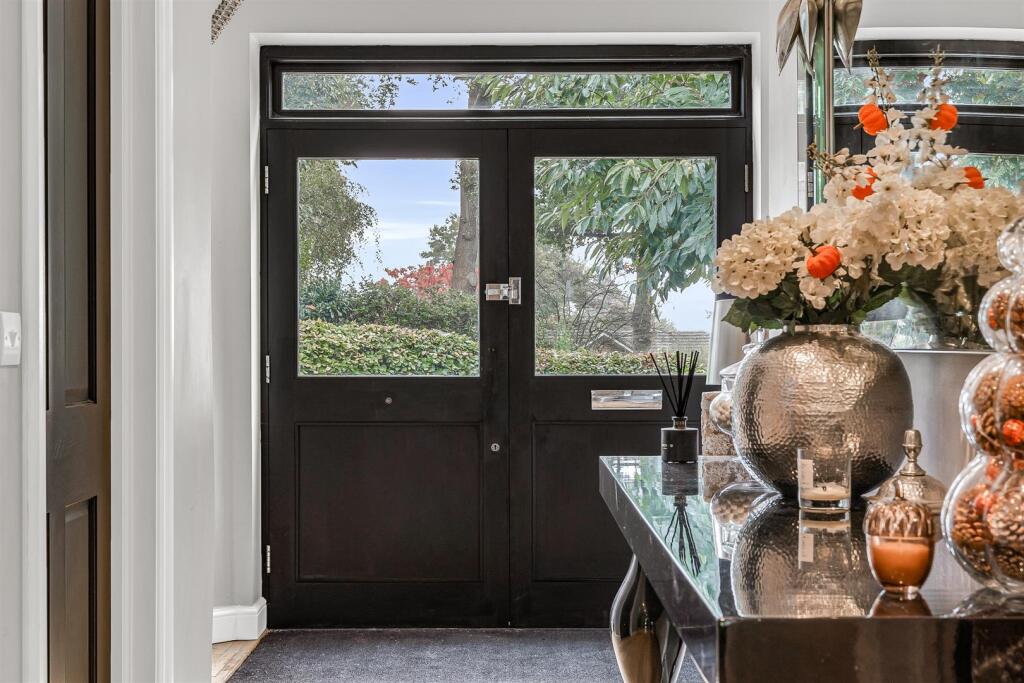 Additional image 14 of Canonsfield Road, Welwyn