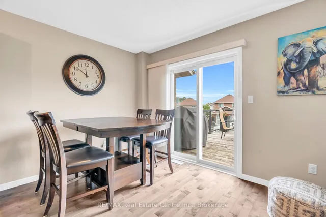 Additional image 19 of 939 Zeller Cres