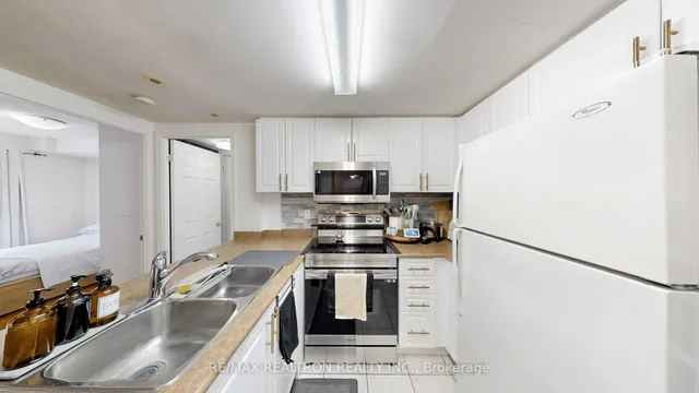 Additional image 21 of 3041 Finch Ave Unit 2052