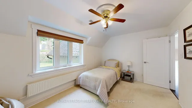 Additional image 29 of 65 Burnhamthorpe Cres
