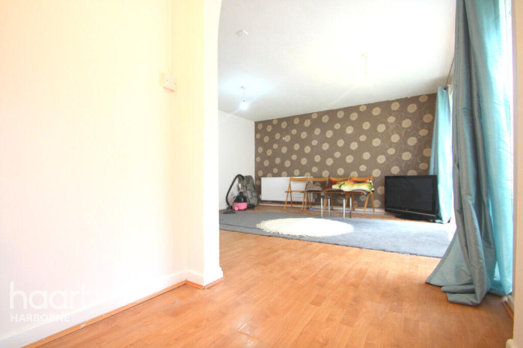 Additional image 2 of Birmingham B32 3