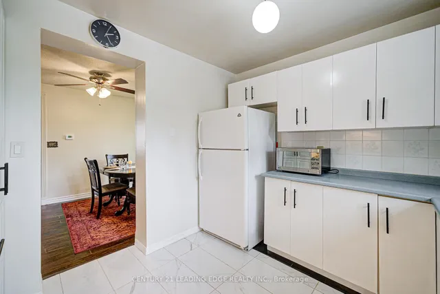 Additional image 10 of 25 Collinsgrove Rd Unit 109