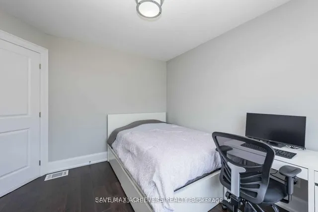 Additional image 21 of 12 Upwood Pl