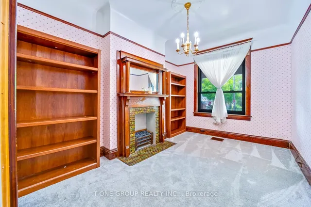 Additional image 9 of 221 Christie St