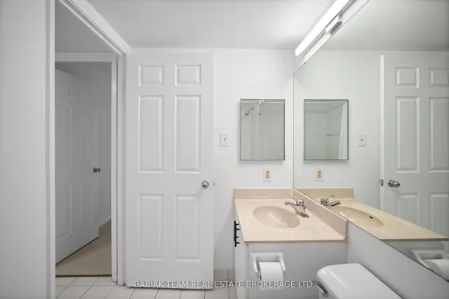 Additional image 34 of 711 Bay St Unit 1613