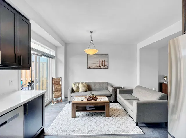 Additional image 18 of 61 Soho St Unit 62