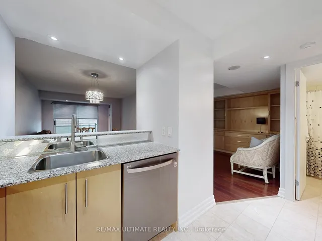 Additional image 3 of 300 Bloor St Unit 1113