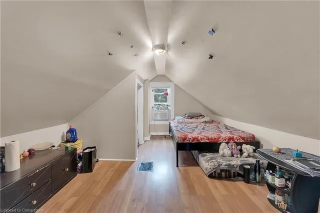 Additional image 31 of 738 King St