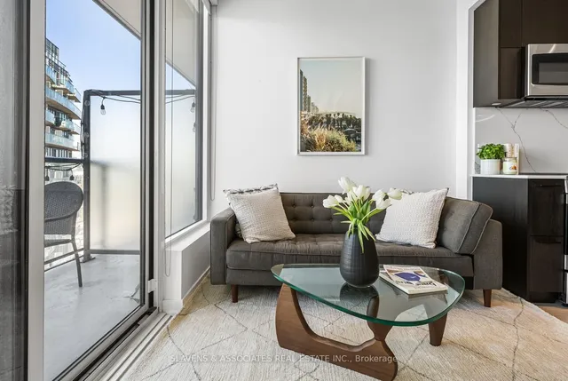 Additional image 9 of 135 East Liberty St Unit 2406