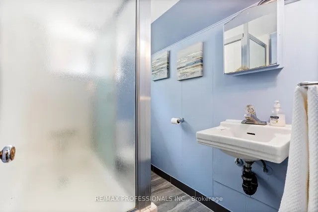 Additional image 26 of 31 Westleigh Cres