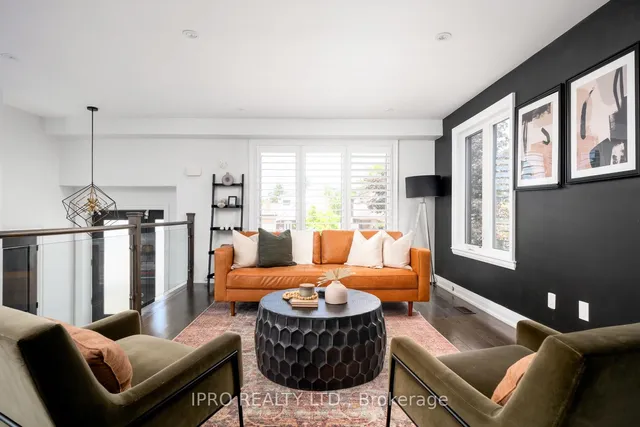 Additional image 14 of 86 Roosevelt Rd