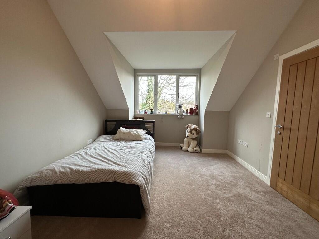 Additional image 8 of Green Close, AL9