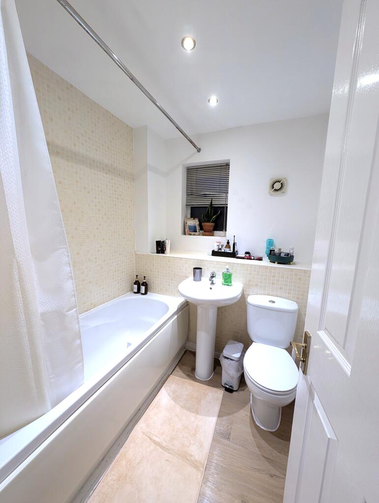 Additional image 7 of City View B23