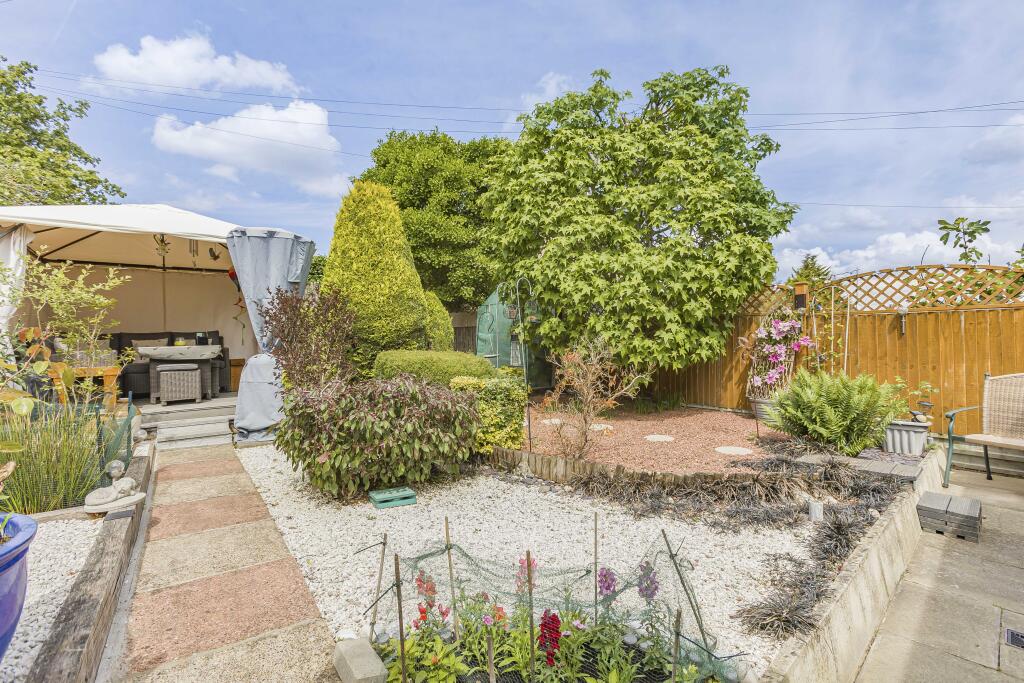 Additional image 12 of Howlands, Welwyn Garden City, Hertfordshire, AL7