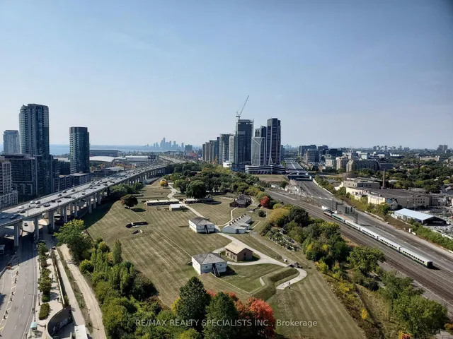 Additional image 15 of 170 Fort York Blvd Unit 1901