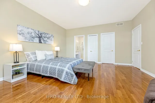 Additional image 13 of 165 Chandos Dr Unit 18