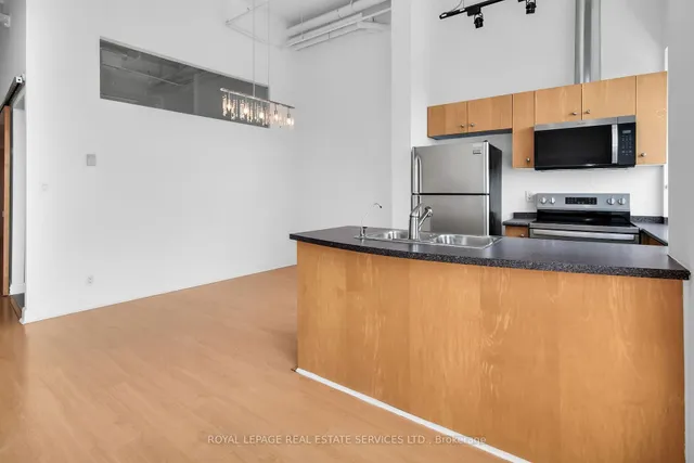 Additional image 8 of 700 King St Unit PH13