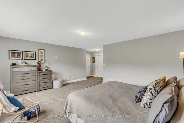 Additional image 20 of 577 Bridgemill Cres