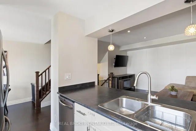 Additional image 12 of 100 Baycliffe Cres