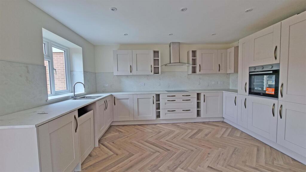 Additional image 3 of Nairn Close, Hall Green