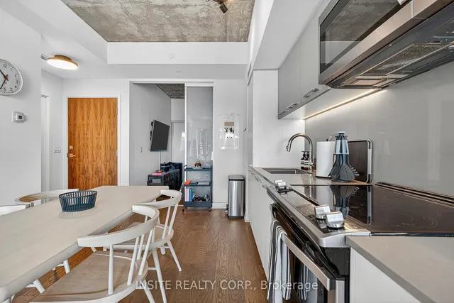 Additional image 15 of 15 Baseball Pl Unit 806