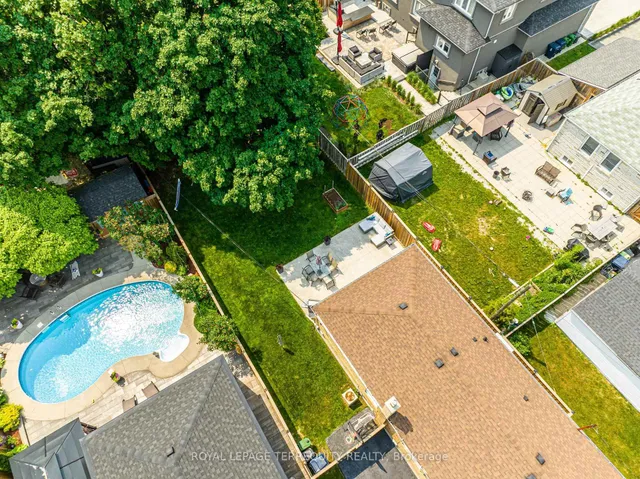 房产图片 36 - 33 Mendip Cres