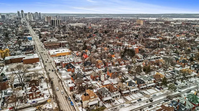 Additional image 21 of 97 Garfield Ave