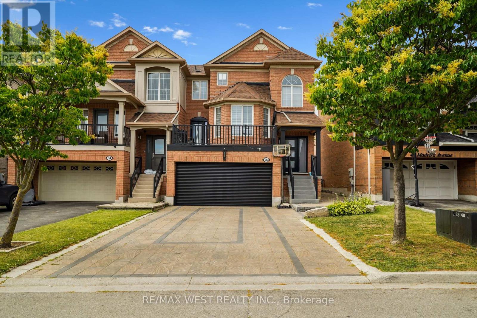 36 MADEIRA AVENUE|Vaughan (Vellore Village), Ontario L6A2Y3