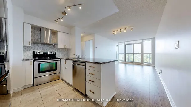 Additional image 13 of 35 Hollywood Ave Unit 1101