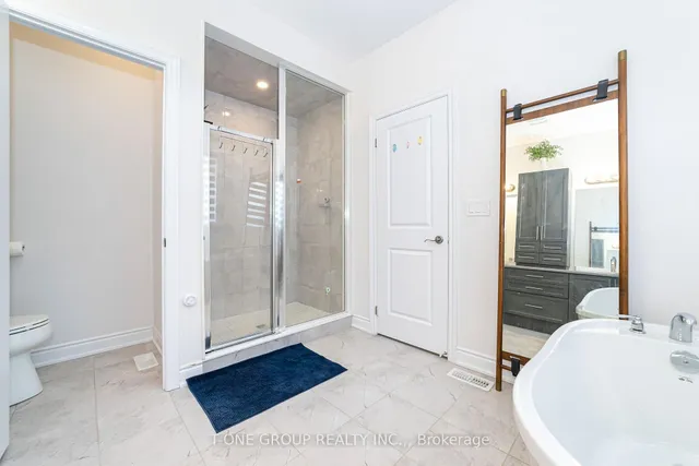 Additional image 27 of 26 Merlin St