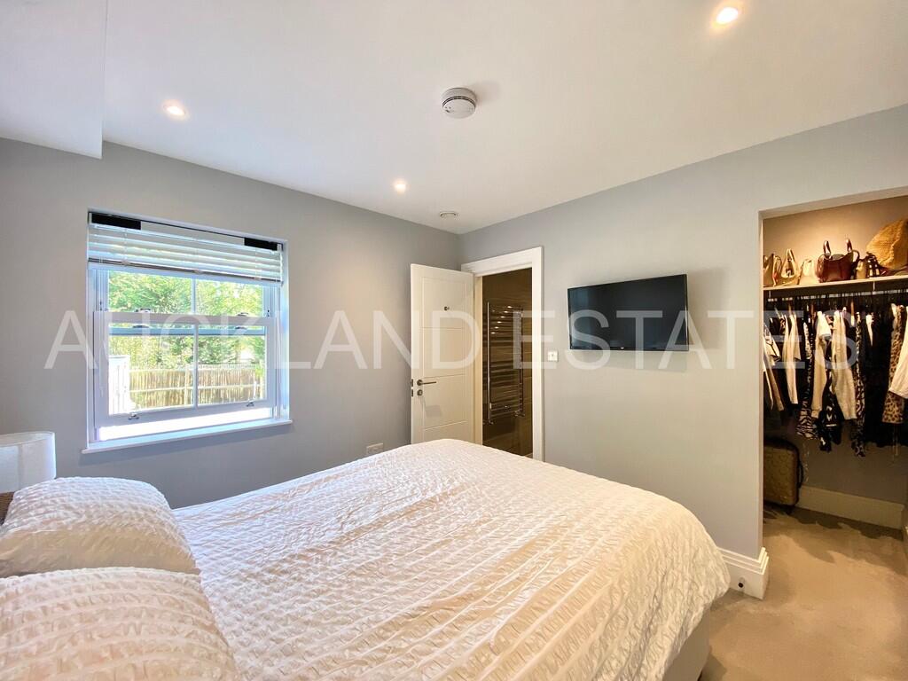 Additional image 13 of Swan Lodge, Brookmans Park