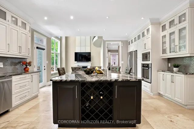 Additional image 13 of 258 Edgewater Cres Unit 8