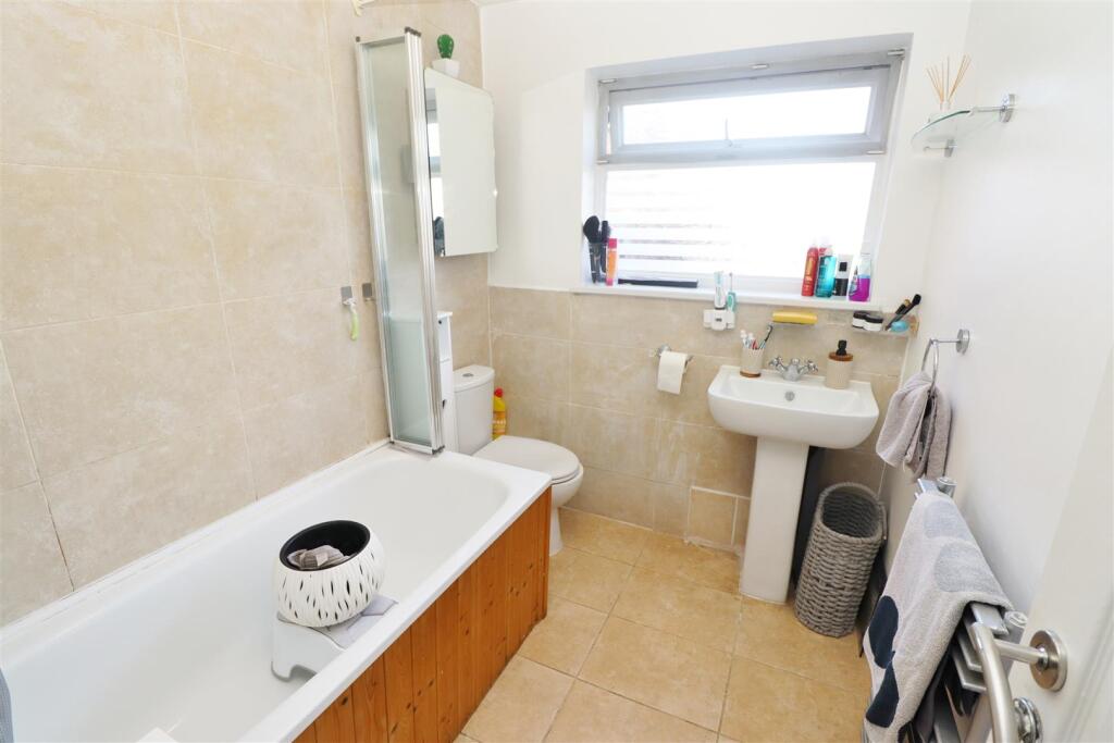 Additional image 6 of Radlett Road, Park Street, Frogmore