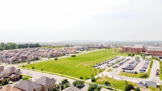 房产图片 39 - 651 Farmstead Dr 单元57