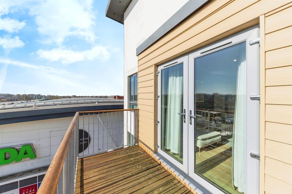 Additional image 16 of Town Centre, Hatfield