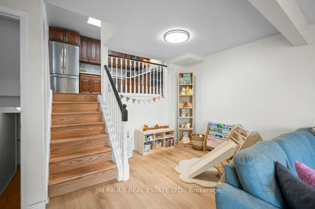 Additional image 32 of 104 Golfwood Dr