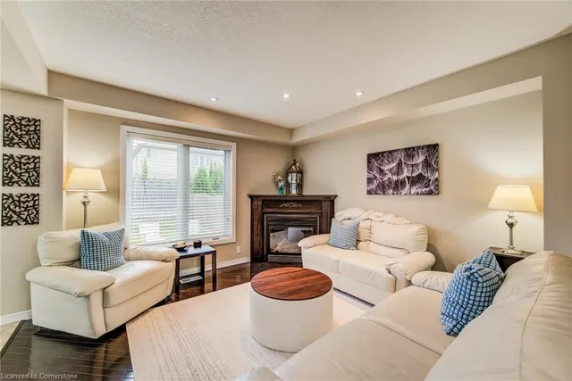 Additional image 3 of 54 Huck Cres