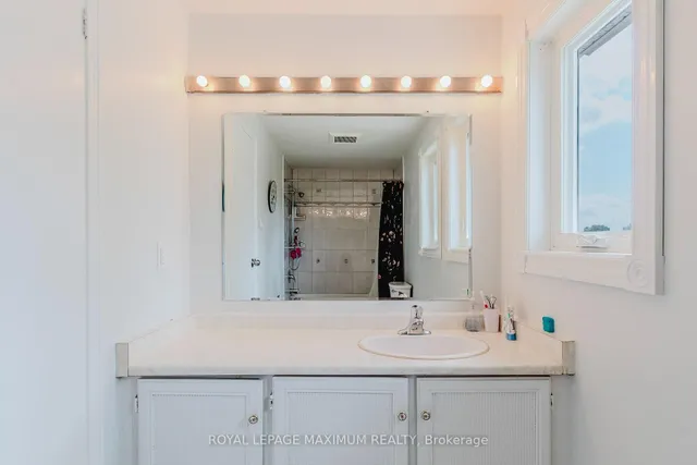 Additional image 35 of 6 Cassander Cres