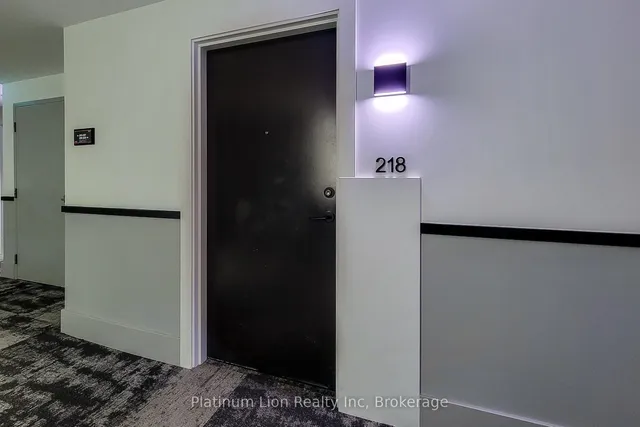 Additional image 5 of 600 North Service Rd Unit 218