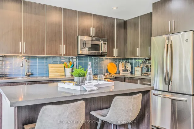 Additional image 16 of 2212 Lake Shore Blvd Unit Th04