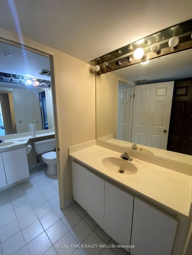 Additional image 33 of 24 Wellesley St Unit 407