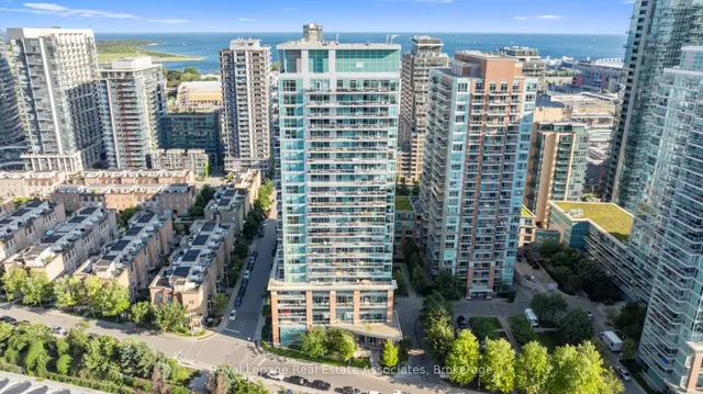 80 Western Battery Rd Unit 222