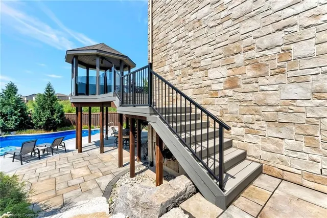 Additional image 43 of 36 Newcastle Crt