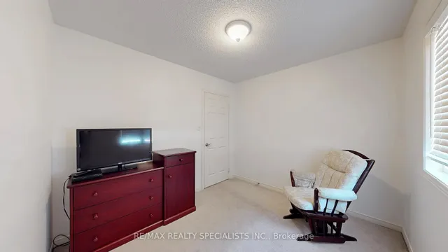 Additional image 29 of 482 Grant Way