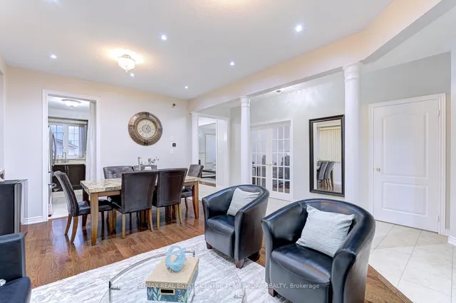 Additional image 9 of 8 Constance St