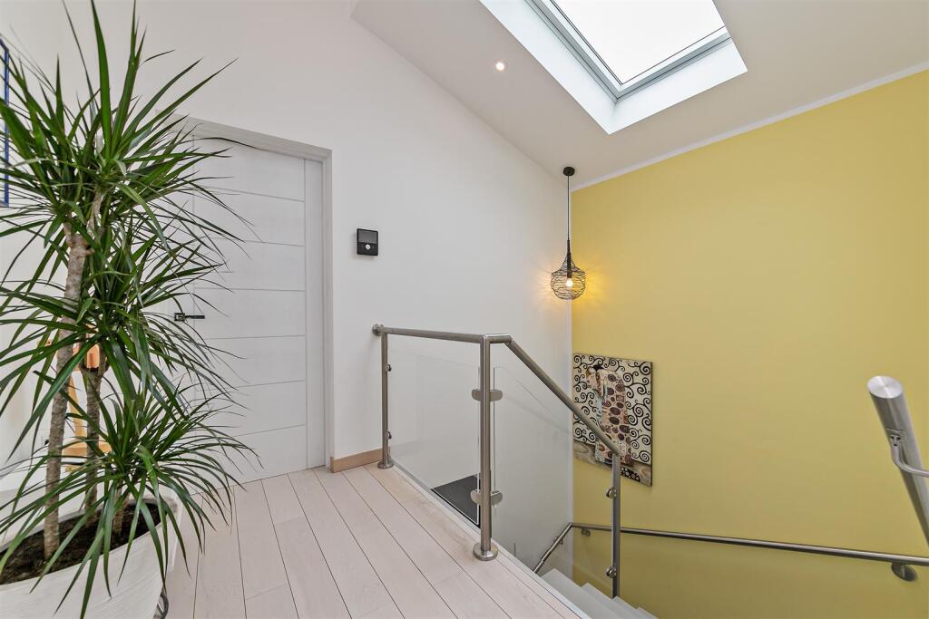 Additional image 31 of West Riding, Bricket Wood, St. Albans