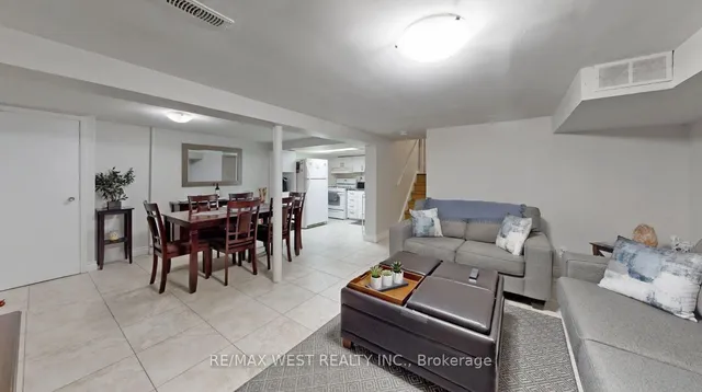 Additional image 30 of 12 Franson Cres