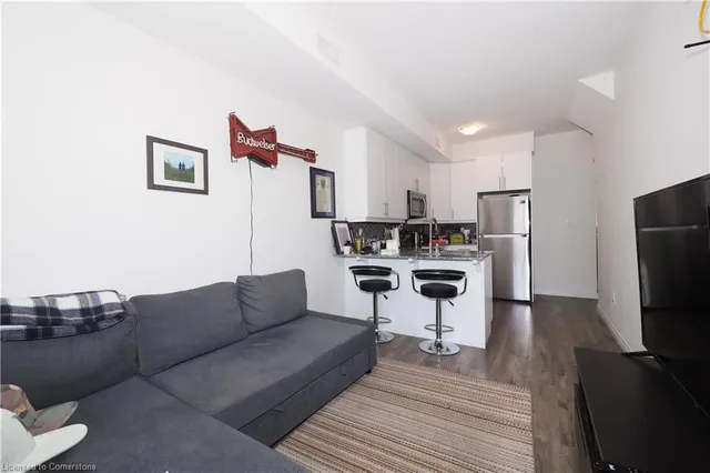 Additional image 4 of 1430 Highland Rd Unit A6