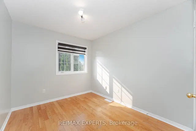 Additional image 15 of 82 Twin Pines Cres