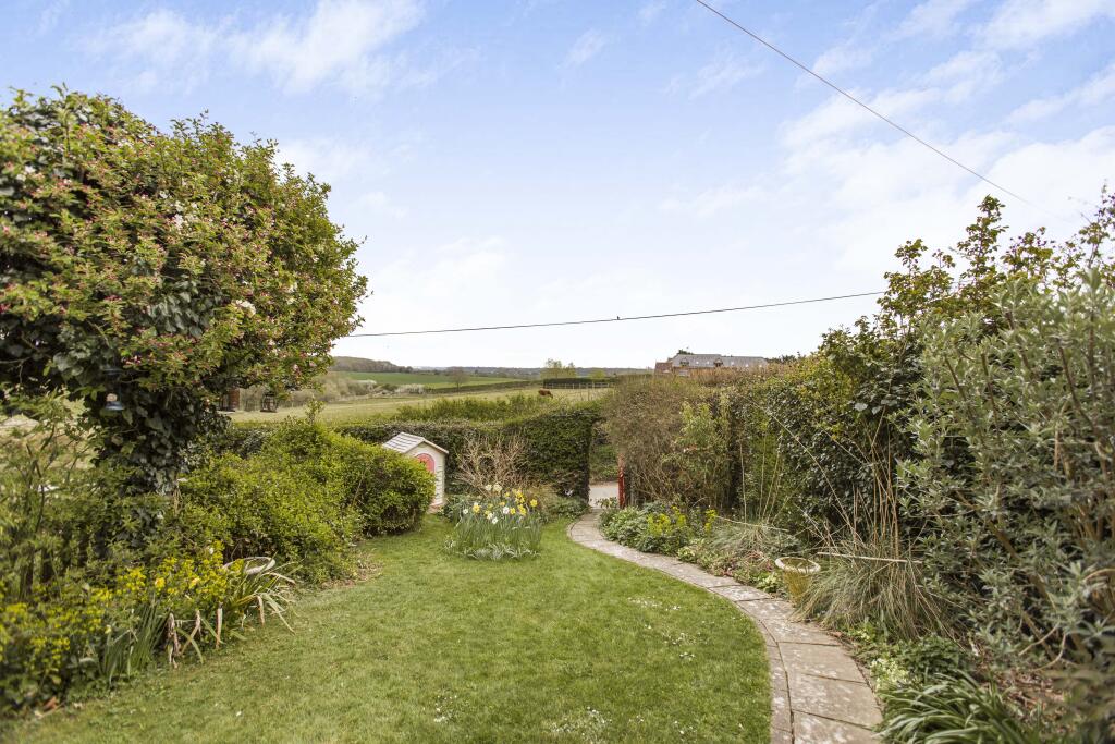 Additional image 21 of Tewin Hill, Tewin, Welwyn, AL6 0LJ